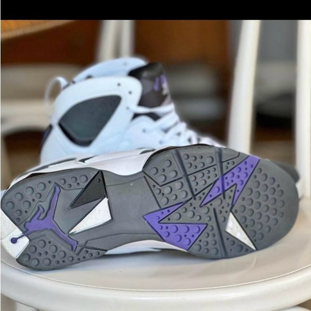 Retro Jordan 7 - Picture 2 of 5